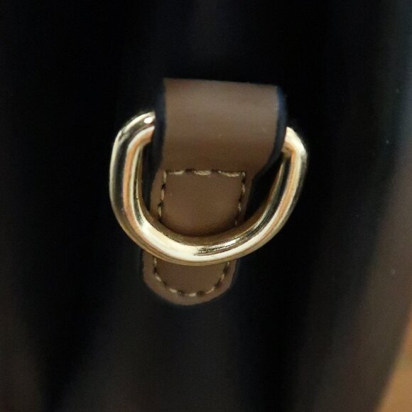 Vasasan Gaohn Black Hand Bag Purse Bag Gold Tone Hardware Zip and Buckle Closure - Picture 7 of 9